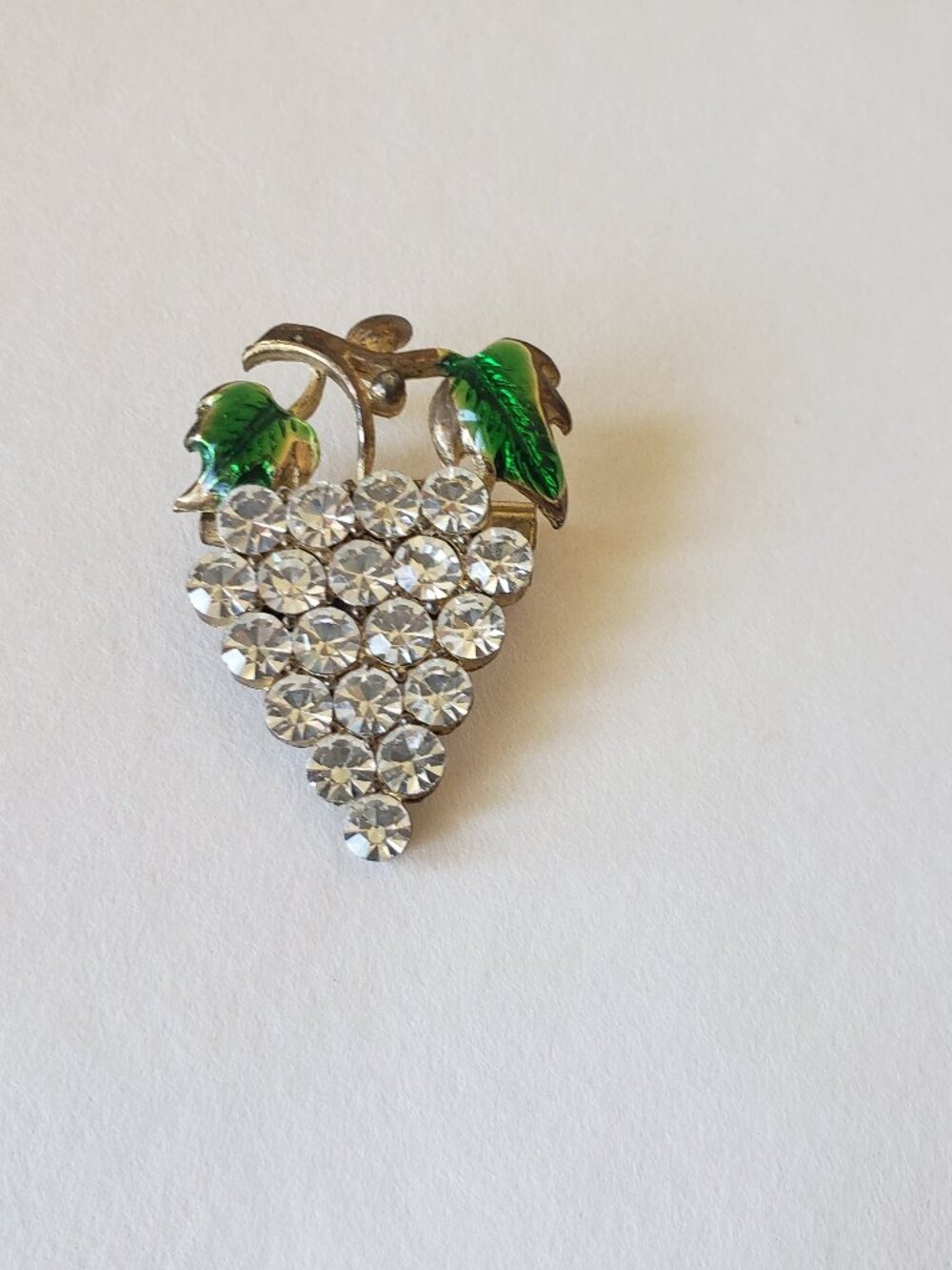 Vintage rhinestone Grape cluster Brooch with Green leaves